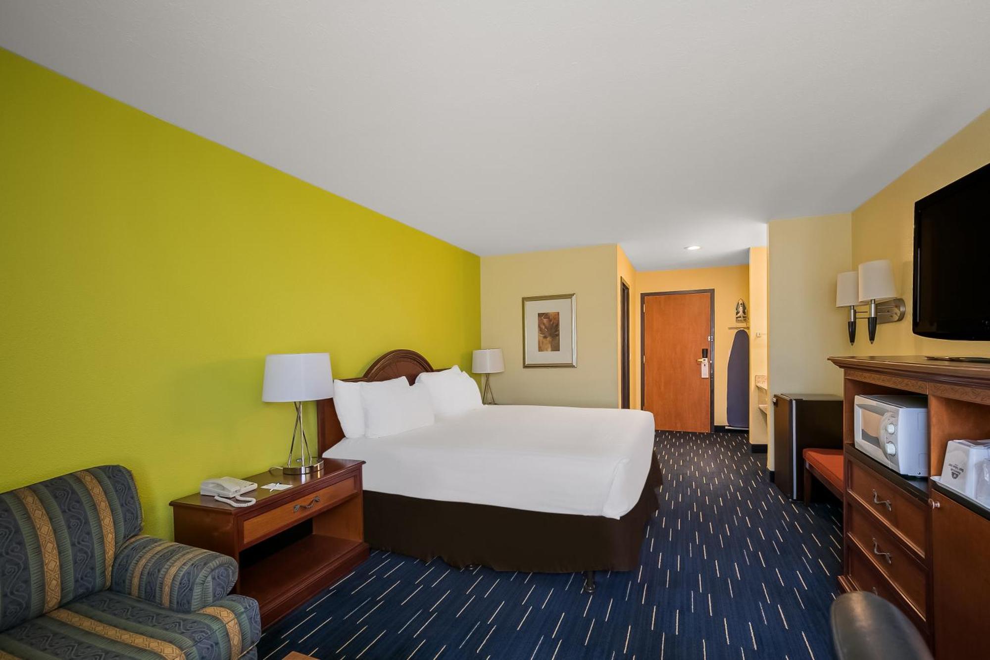 Americas Best Value Sandman Inn La Grande Bagian luar foto