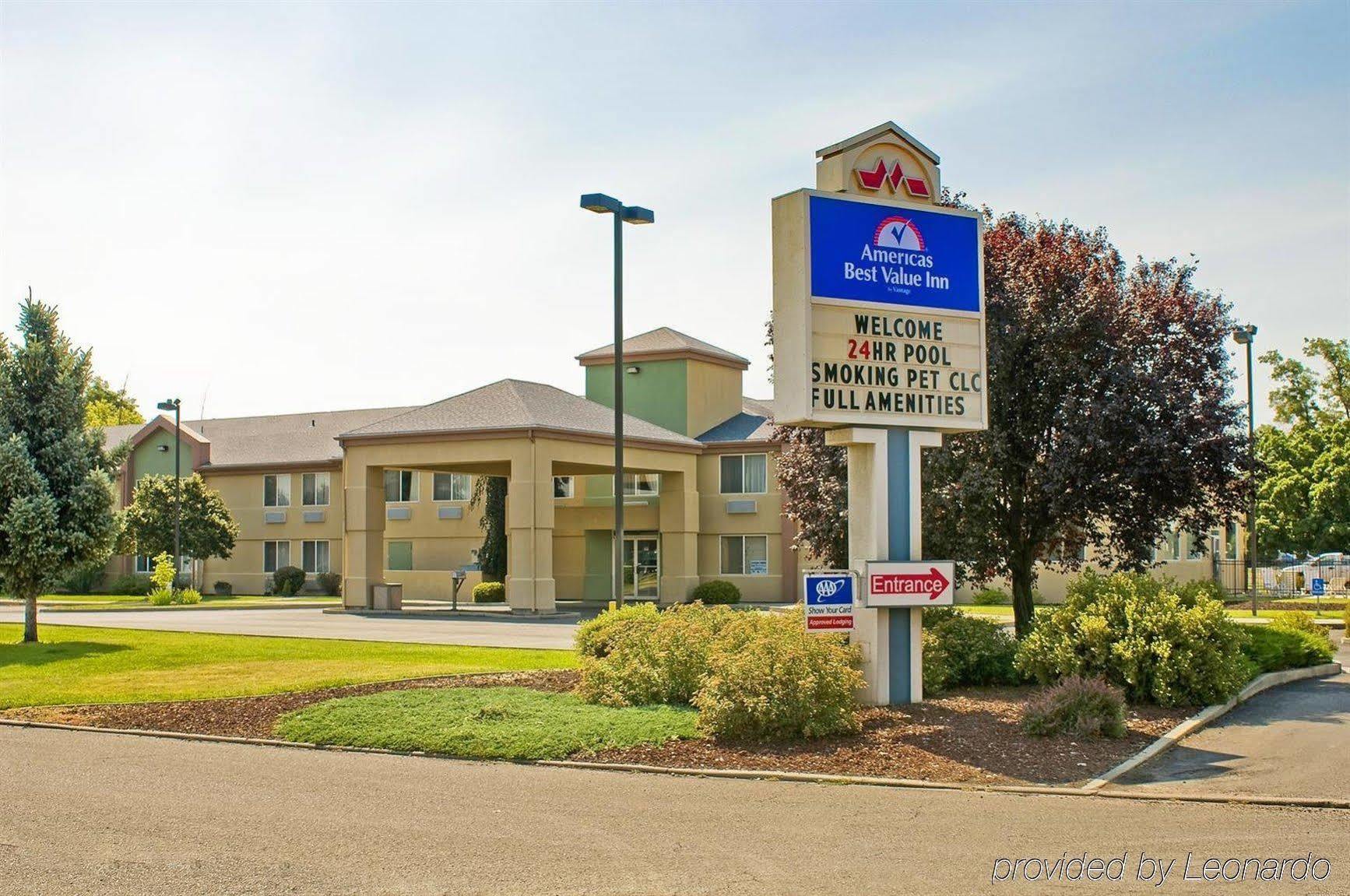 Americas Best Value Sandman Inn La Grande Bagian luar foto